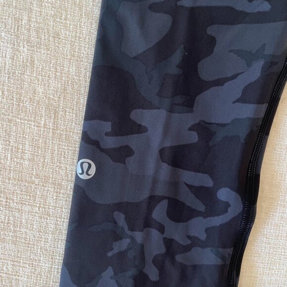 NWT Lululemon Fast and Free Leggings 25 size 4 incognito camo multi grey - Picture 4 of 6